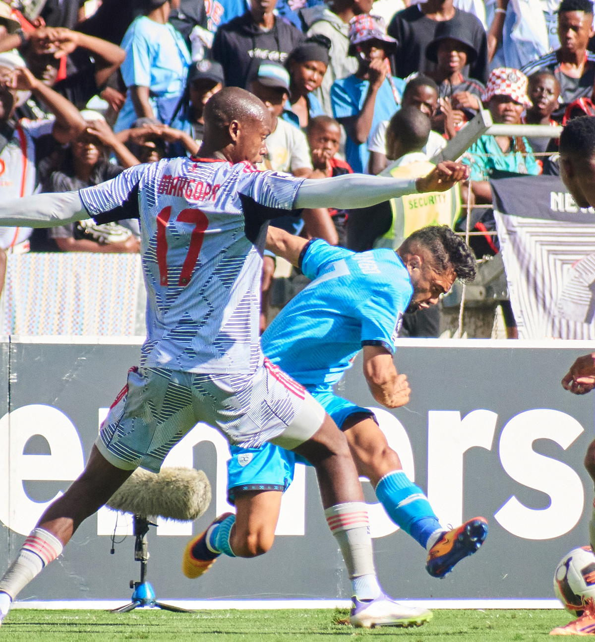 ORLANDO PIRATES CLAIM THE SPOILS FROM DURBAN CITY AT MOSES MABHIDA